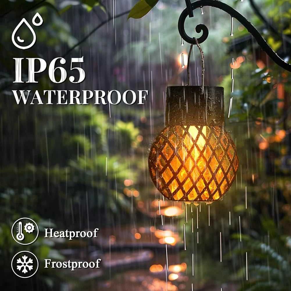 Pendant lantern in the rain, rated IP65 waterproof, heatproof and frostproof