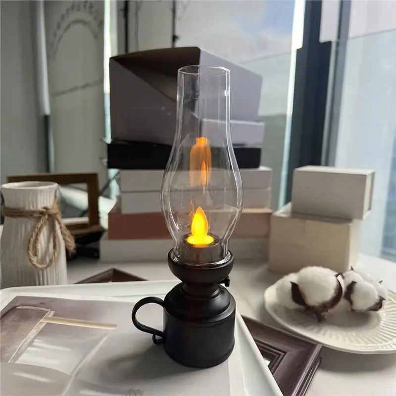 Vintage oil-lamp style LED candle lantern, photo 2